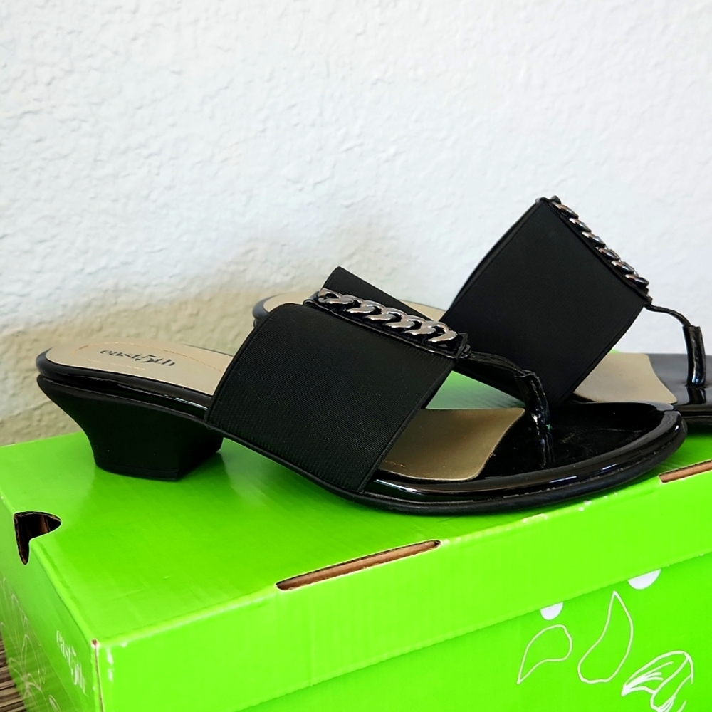 East 5th Black Chain Accent Slide Sandals